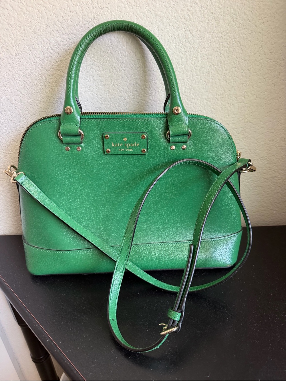 kate spade Green Leather Satchel Gold Hardware Dome Bag Purse Strap Wellesley